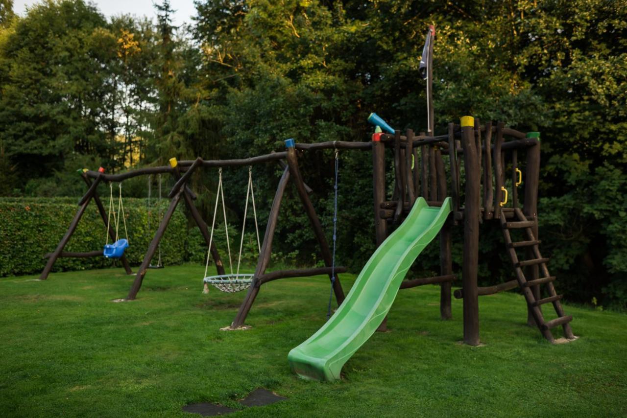Apartmany Adrspach " U Kozaru " Teplice nad Metují エクステリア 写真