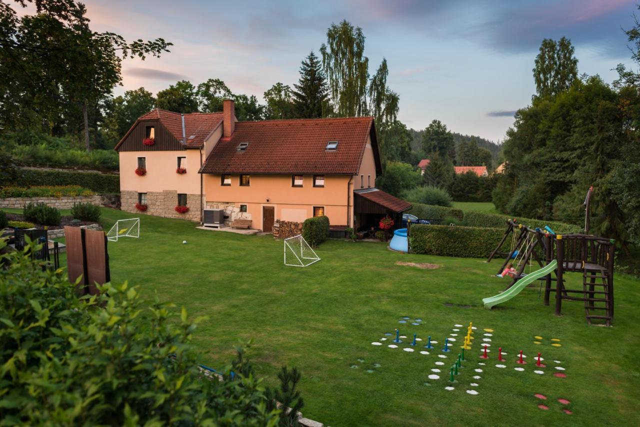 Apartmany Adrspach " U Kozaru " Teplice nad Metují エクステリア 写真
