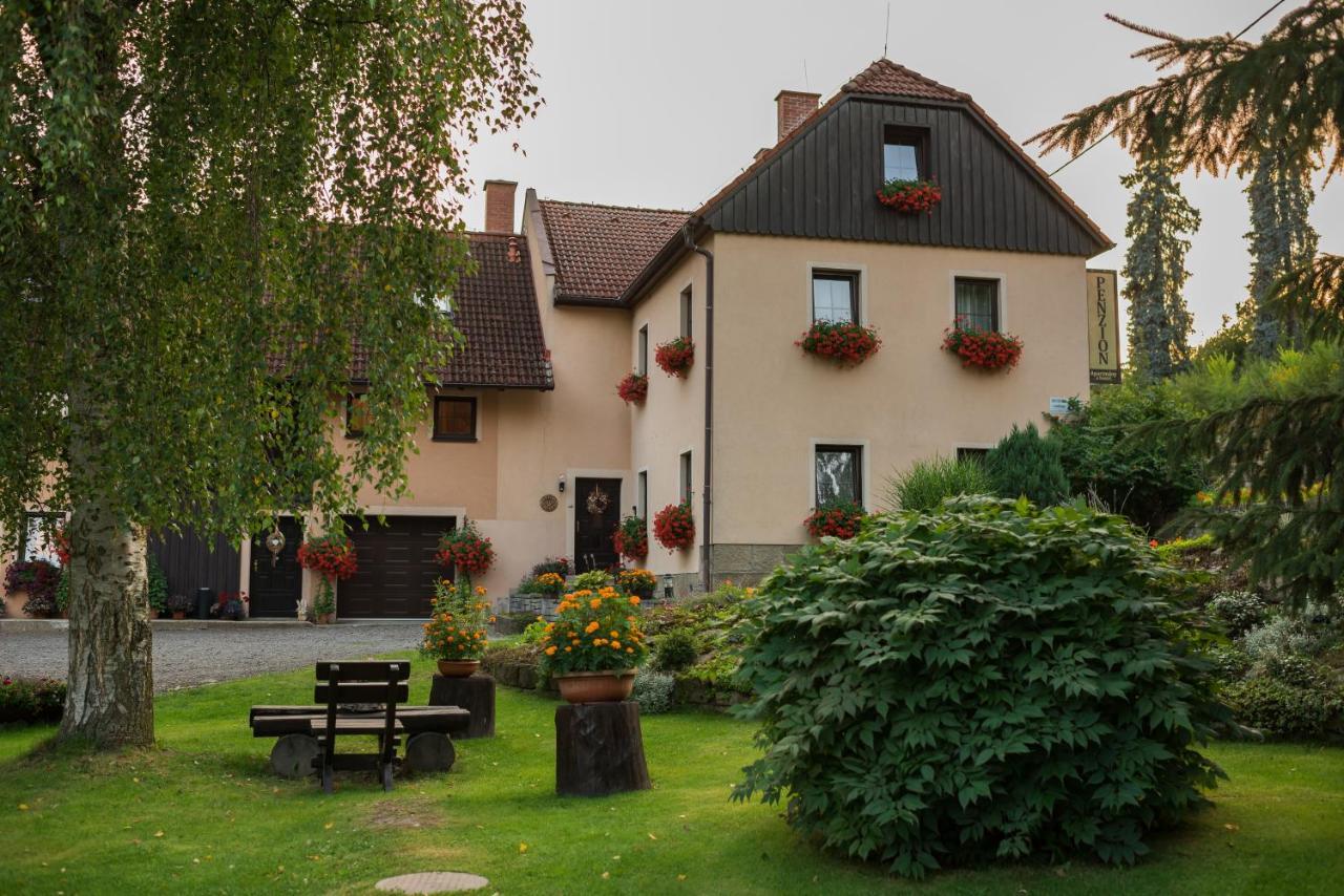 Apartmany Adrspach " U Kozaru " Teplice nad Metují エクステリア 写真